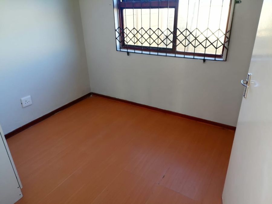 3 Bedroom Property for Sale in Amalinda North Eastern Cape